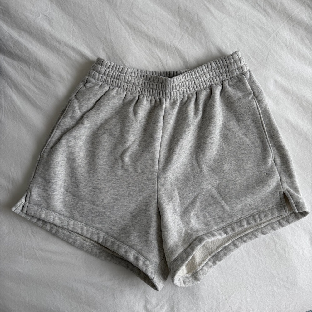 Abercrombie & Fitch Light Gray Mid Rise “Sunday” Elastic-Waist Athletic Shorts